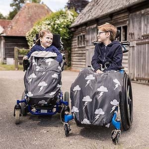 Accesorios para silla de ruedas, una forma cómoda de llevar tus